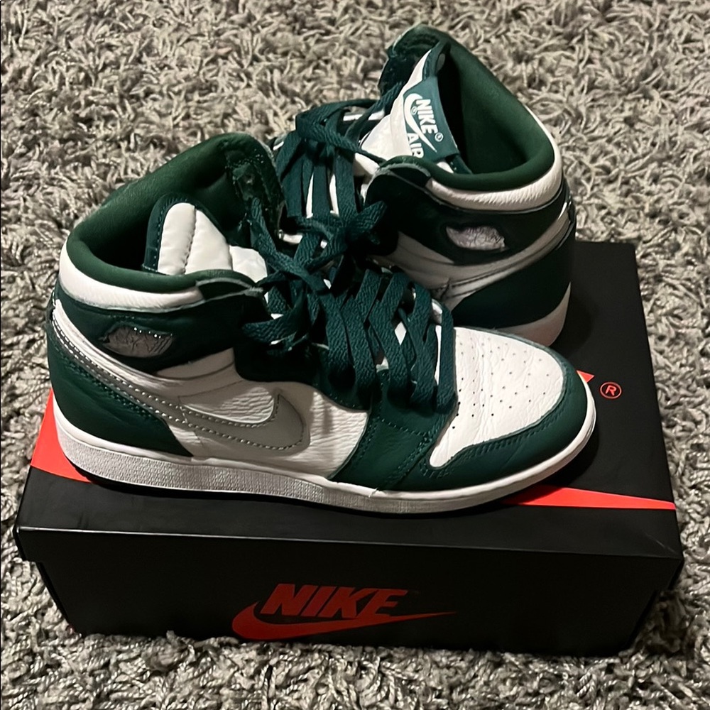 Air Jordan 1 Retro High OG GS’ Gorge Green’